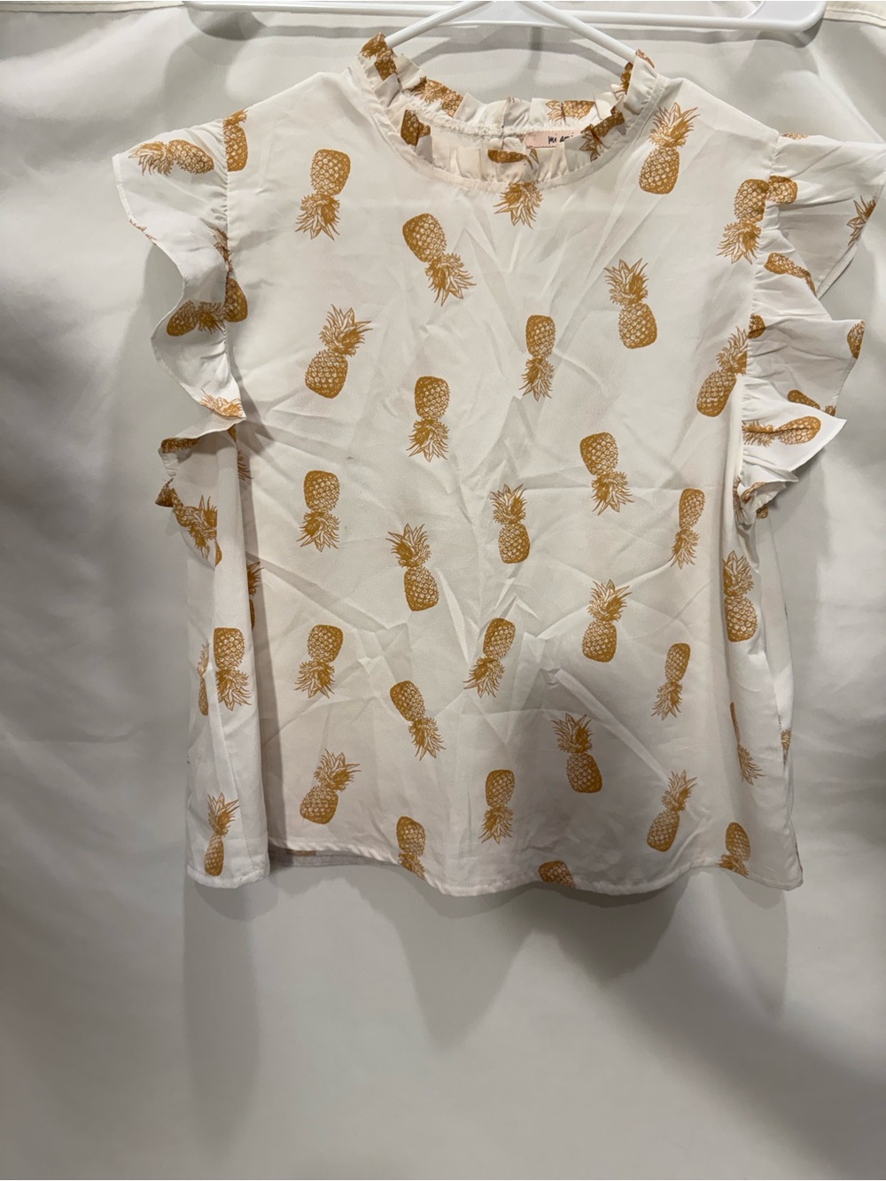 Mi Ami Cream Pineapple Print Ruffle Sleeve Top